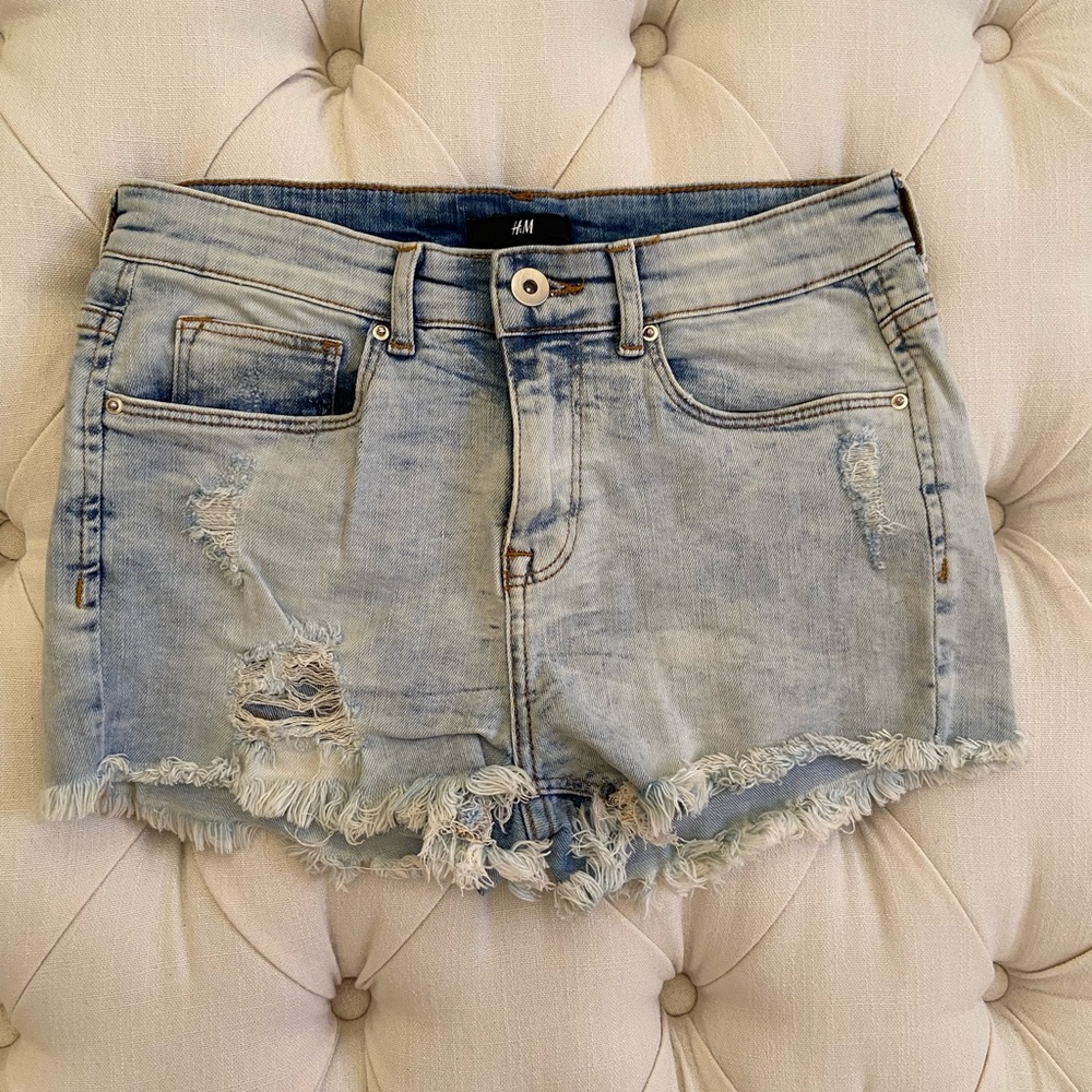 H&M Distressed High Waisted Jean Shorts sz 2